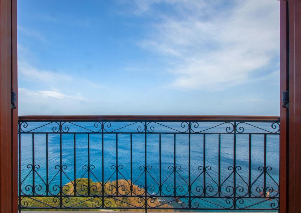 Arion Syros Hotel Ермополи Екстериор снимка